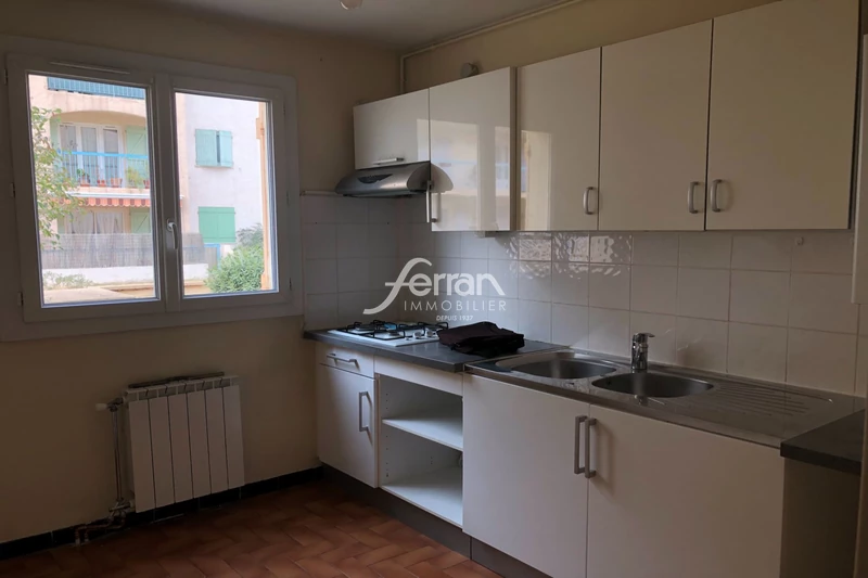 Photo n°2 - Location appartement Draguignan 83300 - 660 €