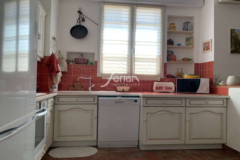 Location appartement Trans-en-Provence  