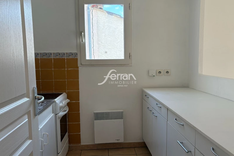 Location appartement Salernes  