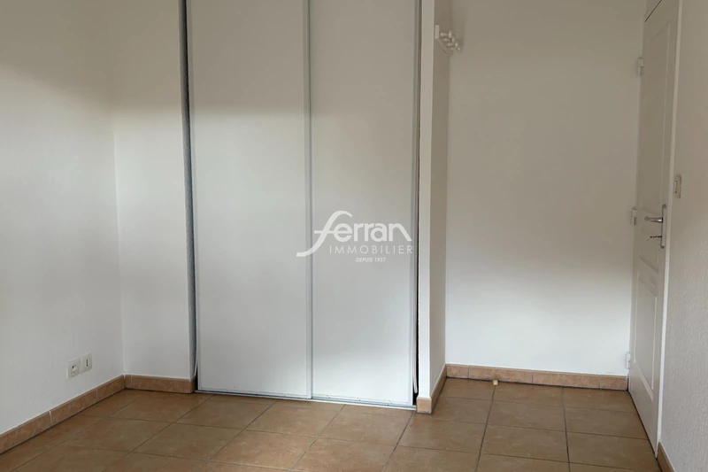 Location appartement Salernes  