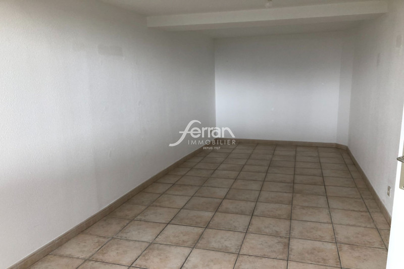 Location appartement Callas  