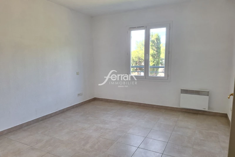 Location saisonnière appartement Taradeau  