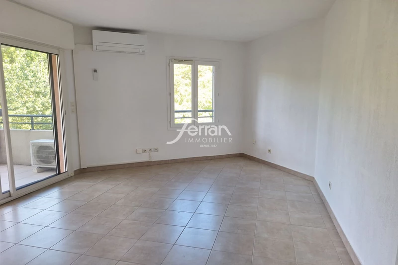 Location saisonnière appartement Taradeau  