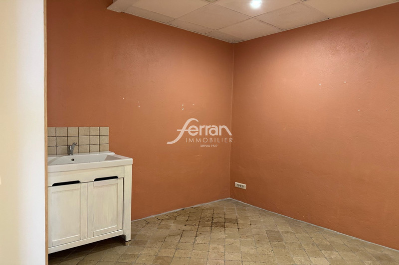 Photo n°6 - Commerce Salernes 83690 - 500 €