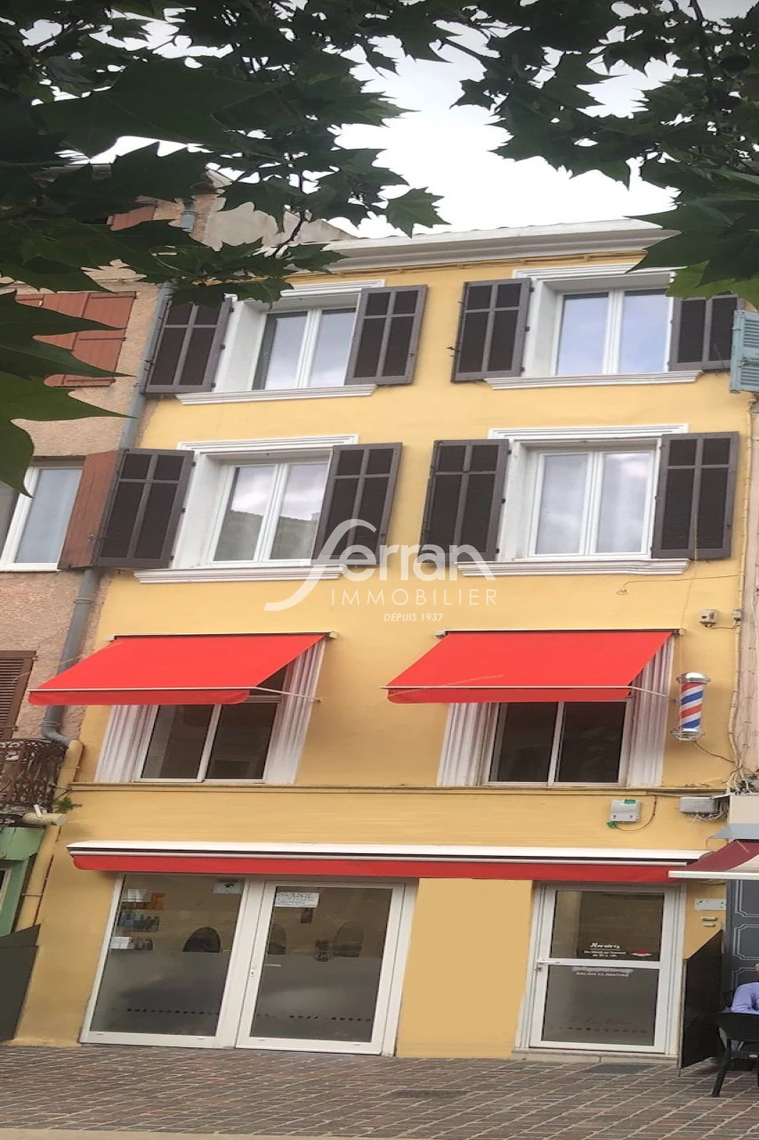 Immeuble 4 pièces 274 m² · à Draguignan · 273,5 m² · 282 000 €