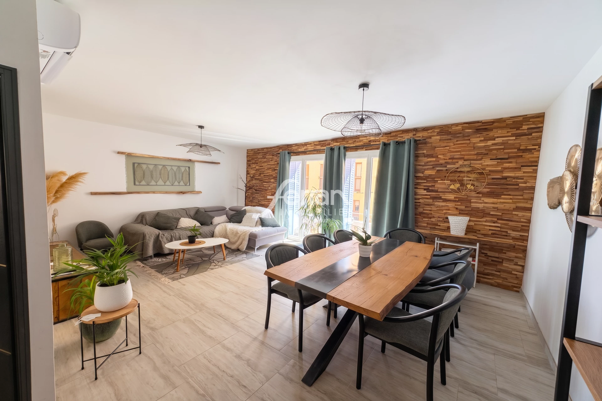 Appartement 3 pièces 78 m² · à Frejus · 77,9 m² · 279 000 €
