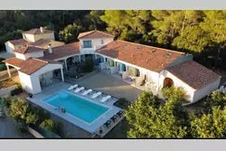 Photos  Maison Gîtes à vendre Salernes 83690