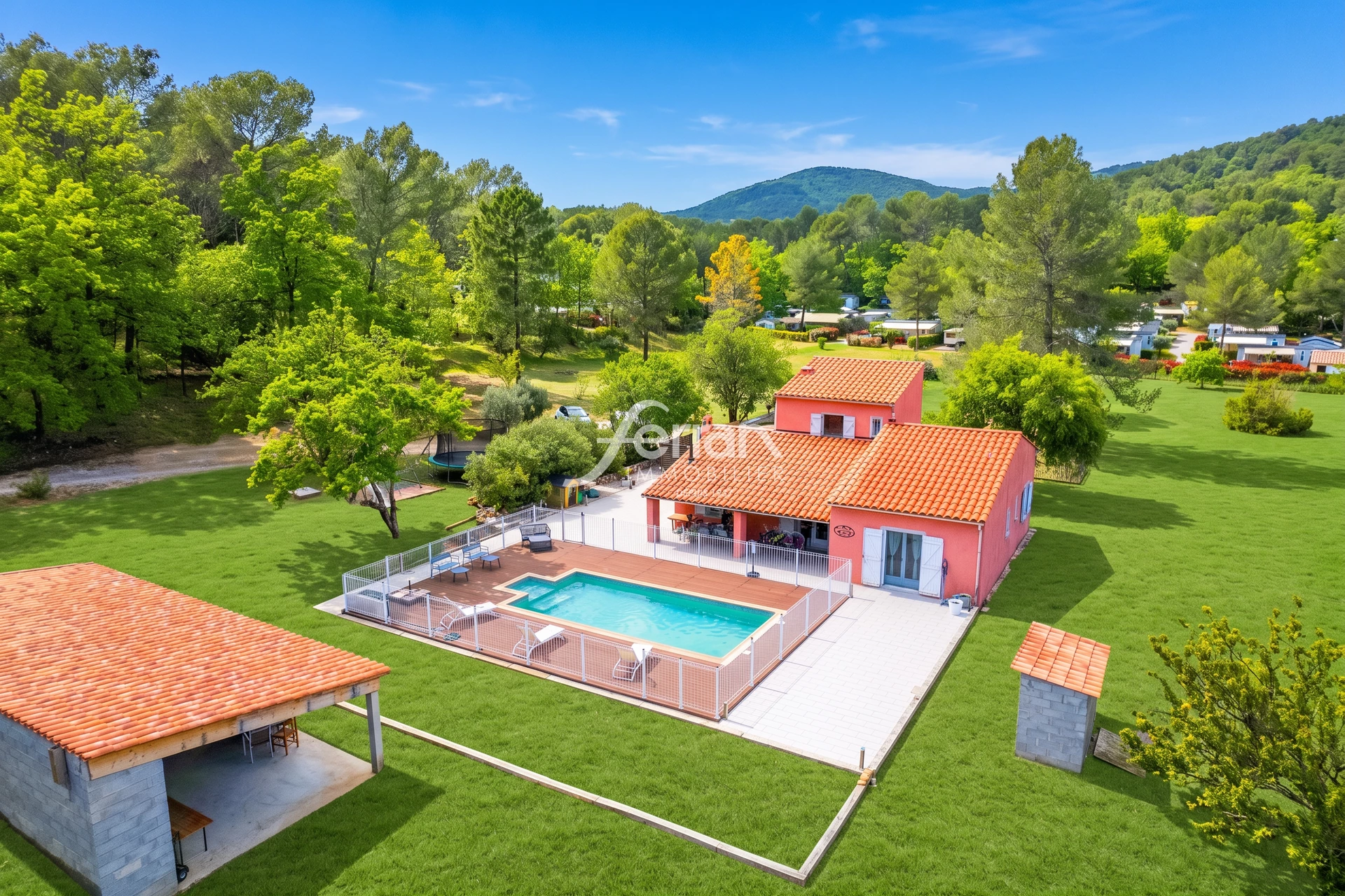 Maison 6 pièces 194 m² · à Callas · 194 m² · 990 000 €