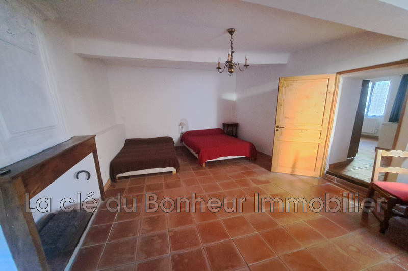 Location appartement Quinson  