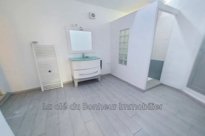 Location appartement Montagnac-Montpezat  