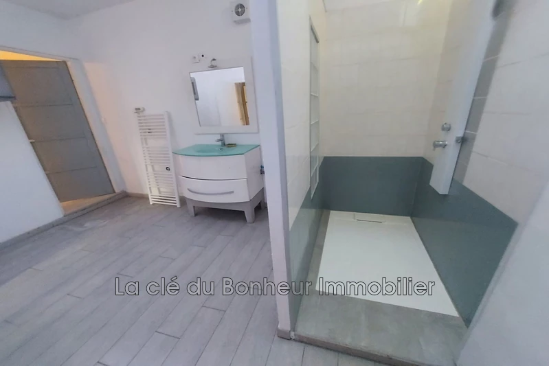 Location appartement Montagnac-Montpezat  