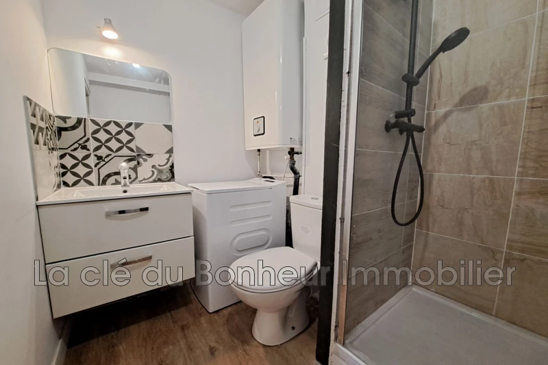 Location appartement Allemagne-en-Provence  