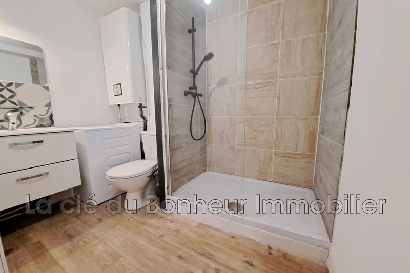 Location appartement Allemagne-en-Provence  