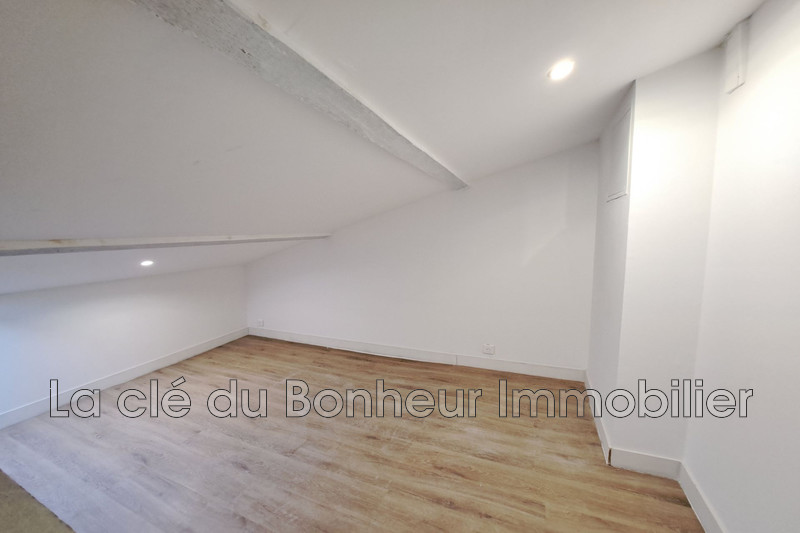 Location appartement Allemagne-en-Provence  