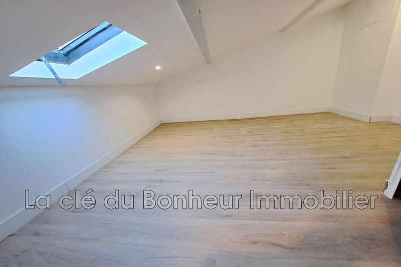 Location appartement Allemagne-en-Provence  