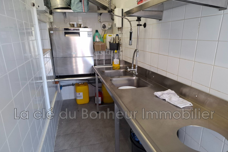 Professionnel  Régusse  