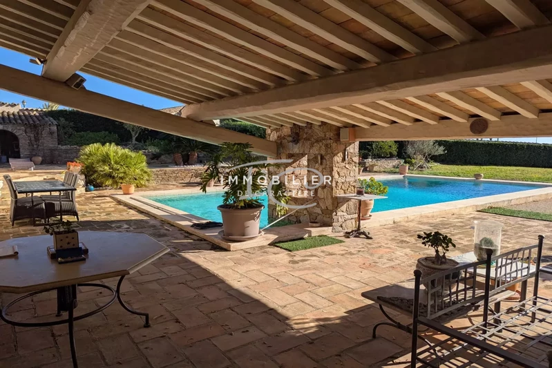 Vente maison de caractère Grimaud  