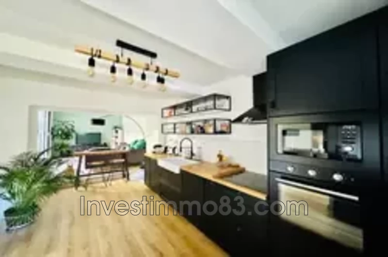 Location maison de village Trets  