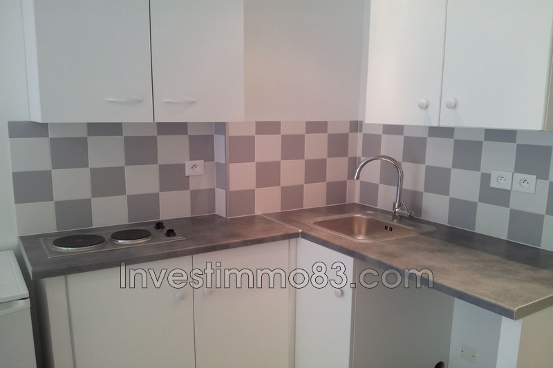 Photo n°3 - Vente appartement Hyères 83400 - 85 000 €