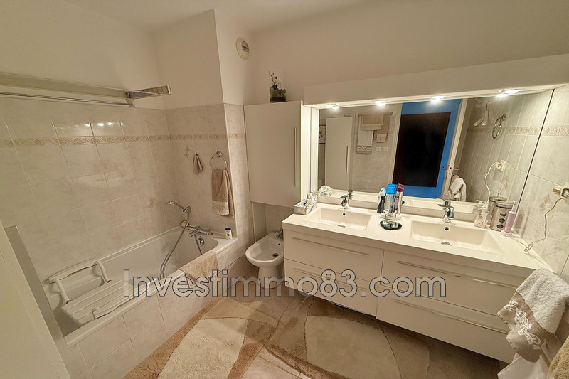 Photo n°5 - Vente appartement Carqueiranne 83320 - 350 000 €