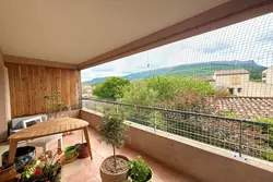 Photos  Appartement à vendre Pourcieux 83470