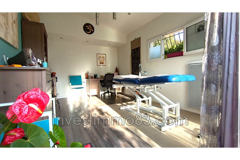 Photo n°5 - Vente maison Cuers 83390 - 448 000 €