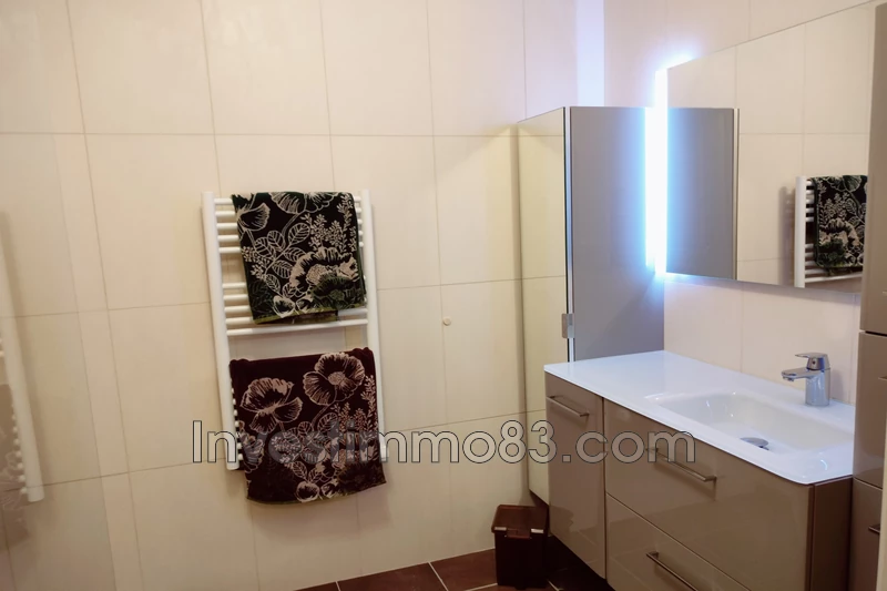 Photo n°8 - Vente appartement Saint-Maximin-la-Sainte-Baume 83470 - 290 000 €