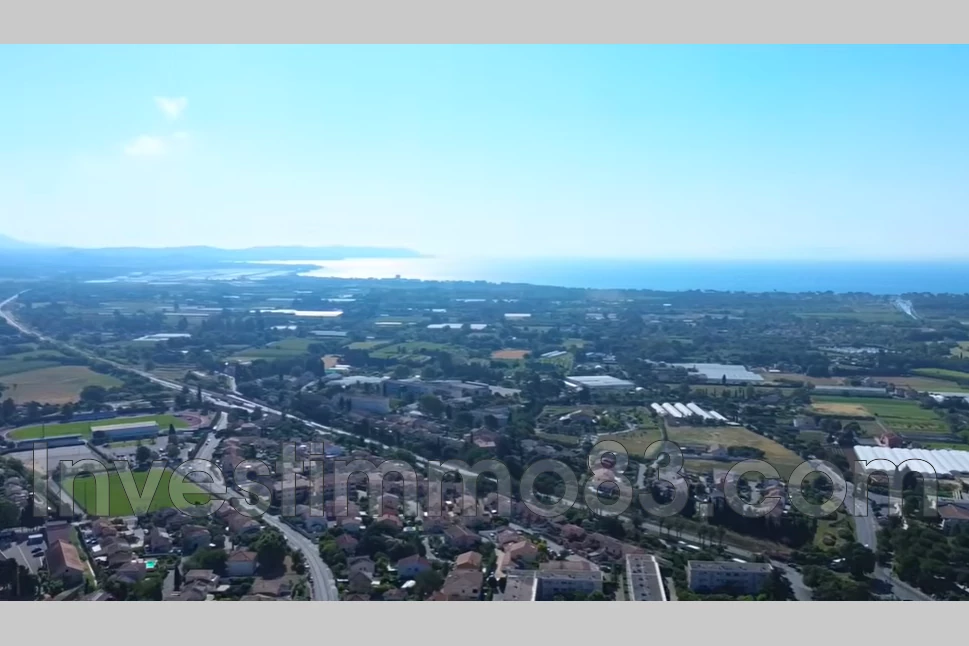 Appartement 4 pièces 83 m² · à Hyeres · 83 m² · 449 000 €