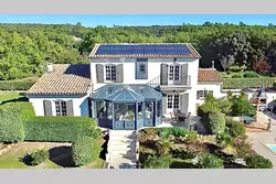 Photos  Maison à vendre La Verdière 83560
