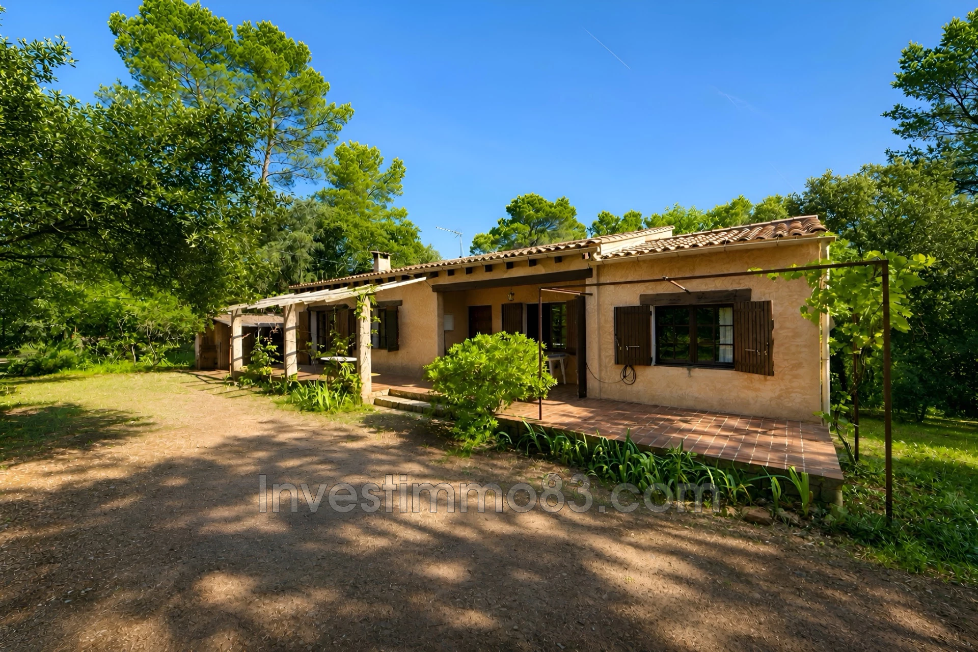 Maison 3 pièces 75 m² · à Cotignac · 75 m² · 315 000 €