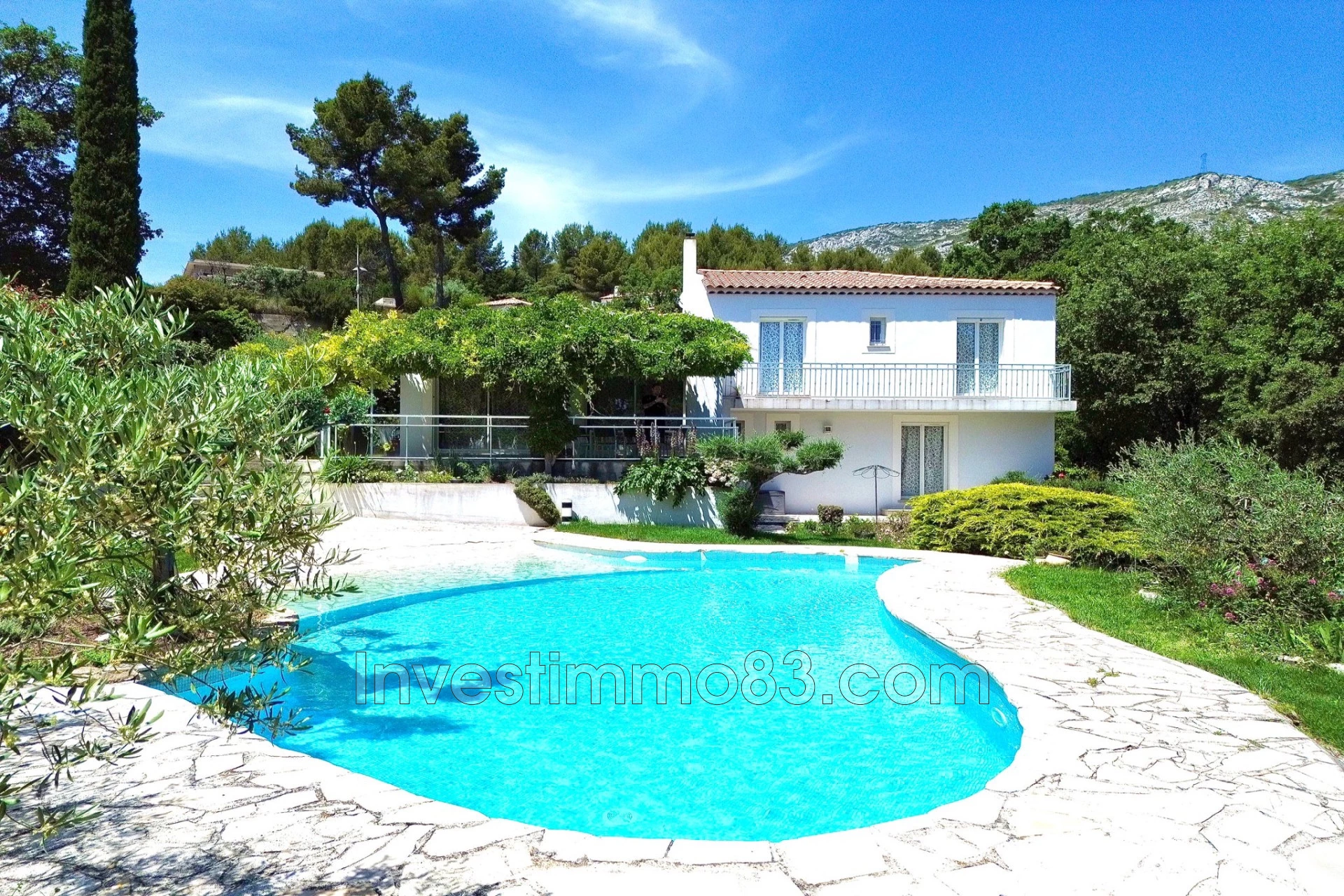 Maison 5 pièces 140 m² · à Puyloubier · 140 m² · 820 000 €