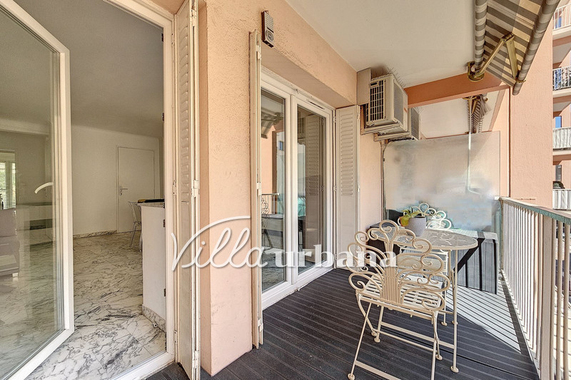 appartement  3 rooms  Juan-les-Pins Close ti the beaches  65 m² -   