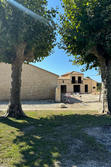 Professionnel local commercial Lesparre-Médoc  