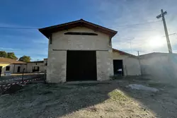 Professionnel local commercial Lesparre-Médoc  