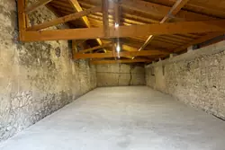 Professionnel local commercial Lesparre-Médoc  