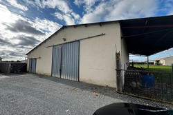 Vente hangar Saint-Christoly-Médoc  