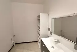Location appartement Villeneuve-de-Berg  