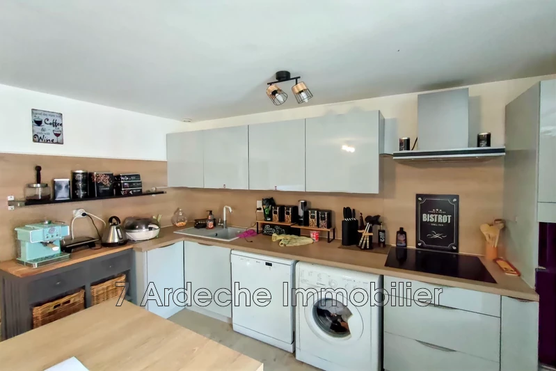 Location appartement Villeneuve-de-Berg  