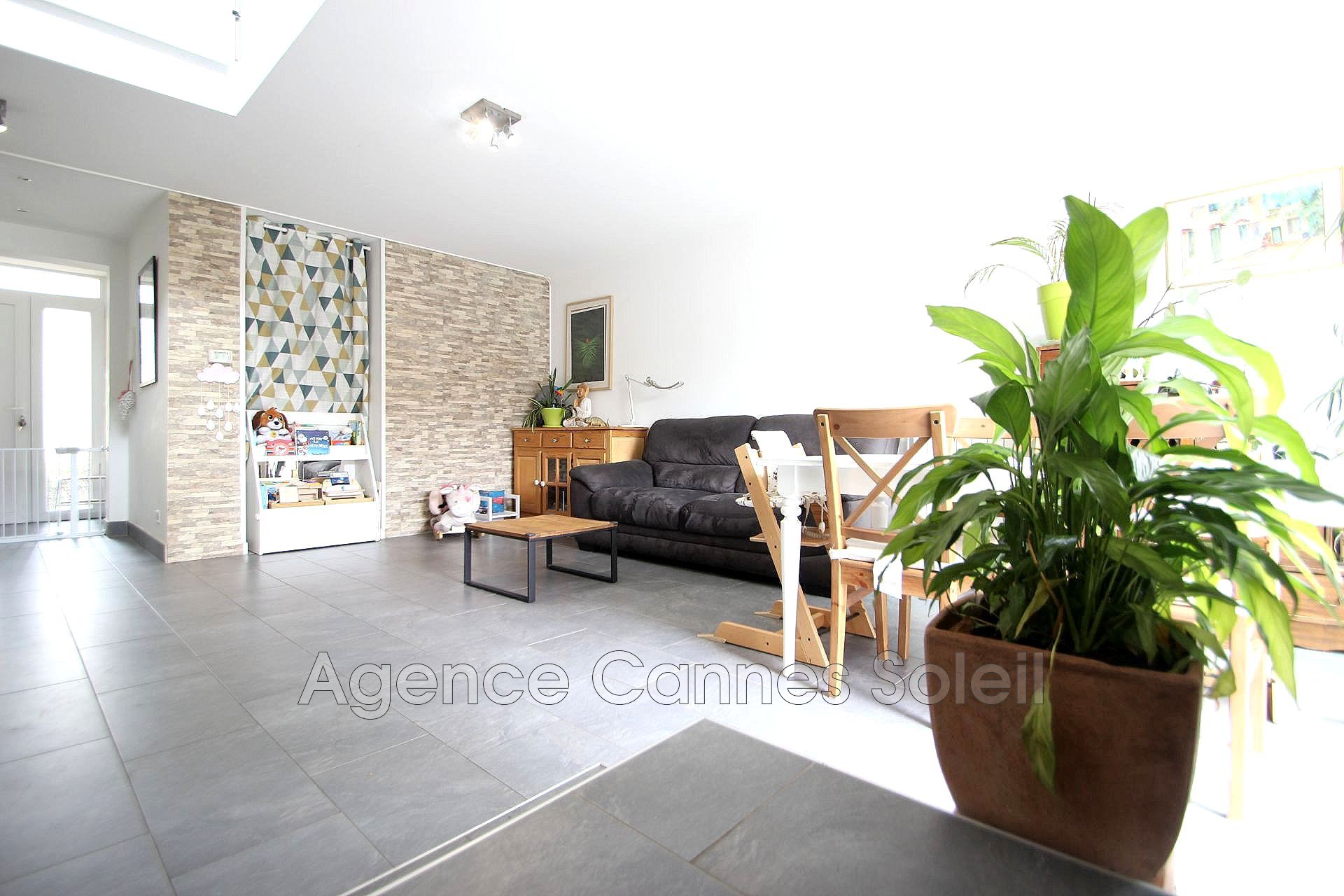 Vente Maison 107m² à La Roquette-sur-Siagne (06550) - Cannes Soleil
