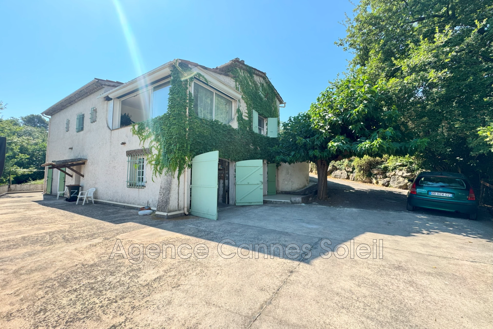 Maison 6 pièces 210 m² · à La Roquette-sur-Siagne · 210 m² · 699 000 €