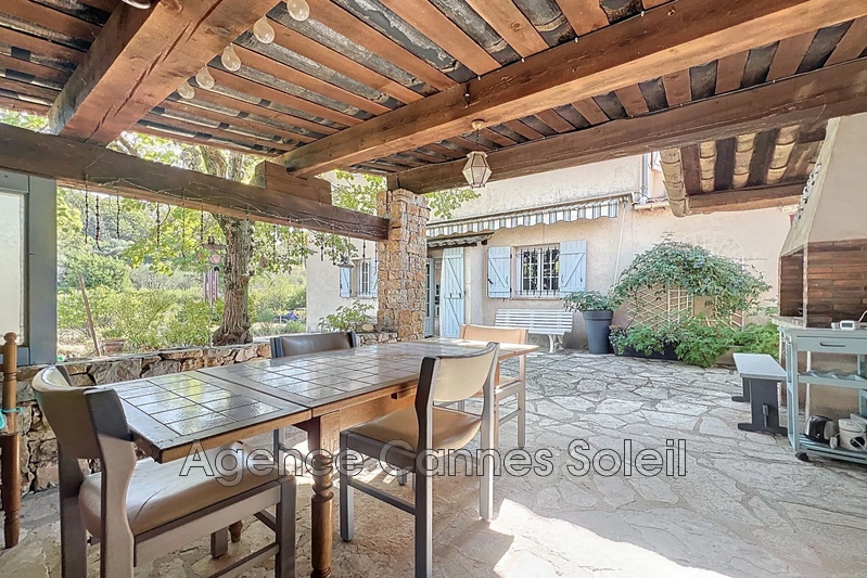 Vente villa Châteauneuf-Grasse  