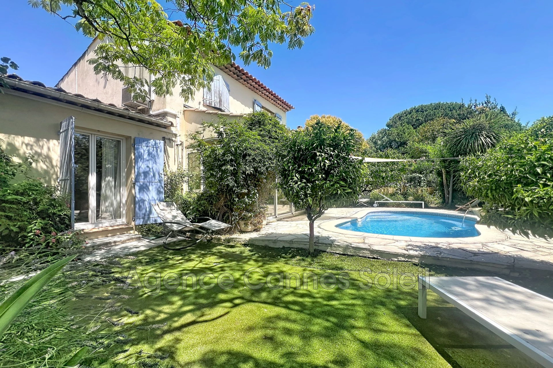 Maison 97 m² · à La Roquette-sur-Siagne · 97 m² · 570 000 €