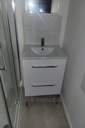 Location appartement Cuges-les-Pins  