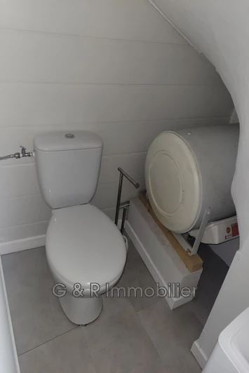 Location appartement Cuges-les-Pins  