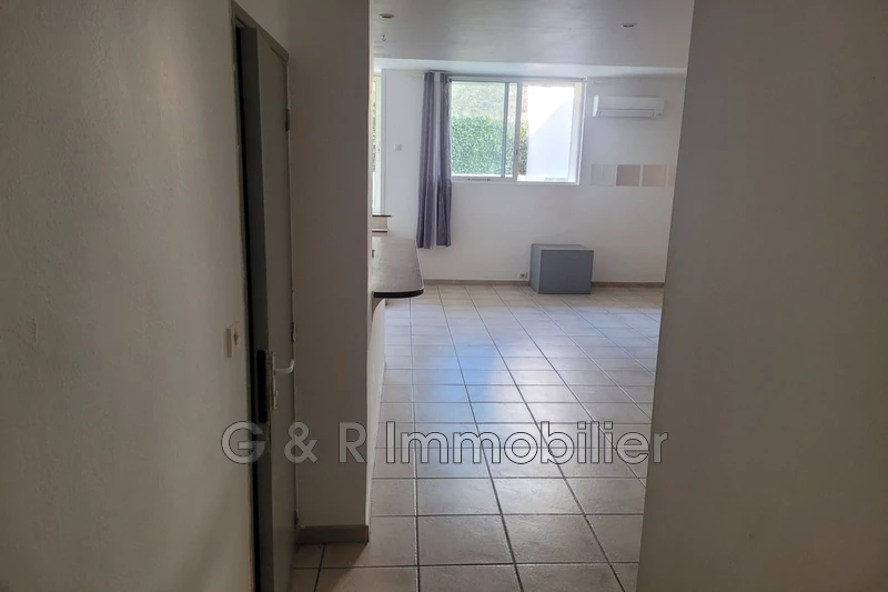 Location appartement Roquevaire  