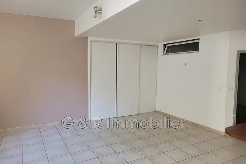 Location appartement Roquevaire  