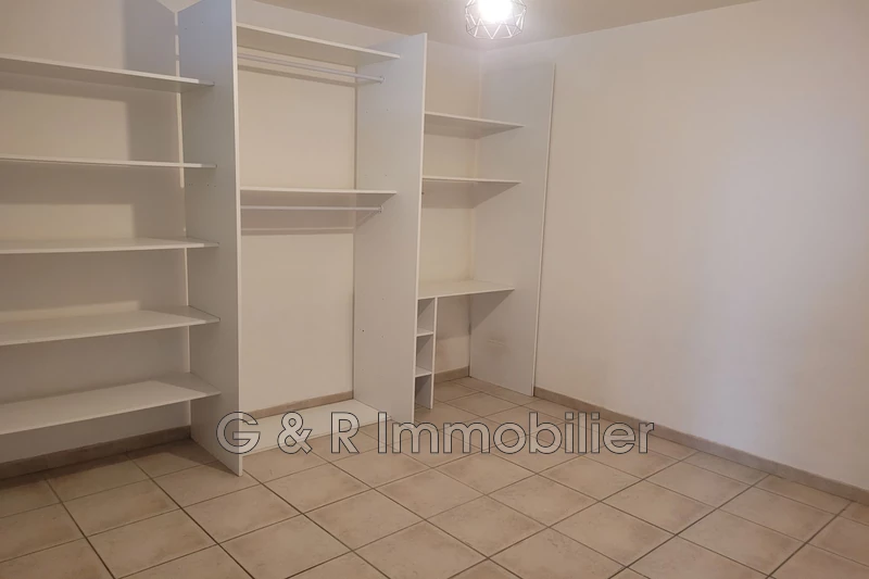 Location appartement Roquevaire  