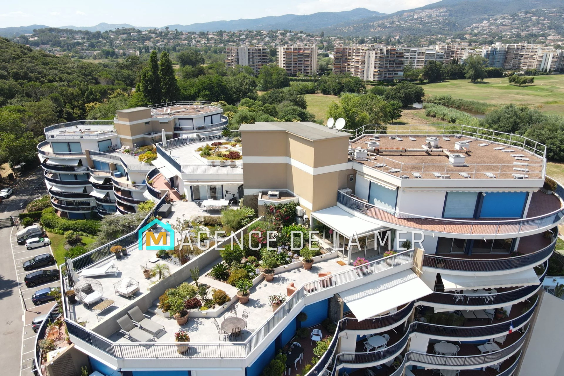 Appartement 4 pièces 110 m² · à Mandelieu-la-Napoule · 110 m² · 1 260 000 €