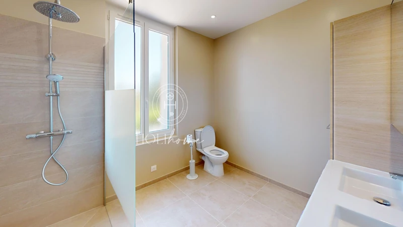 Location appartement Mimet  