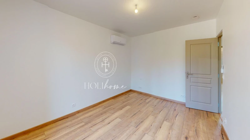 Location appartement Mimet  